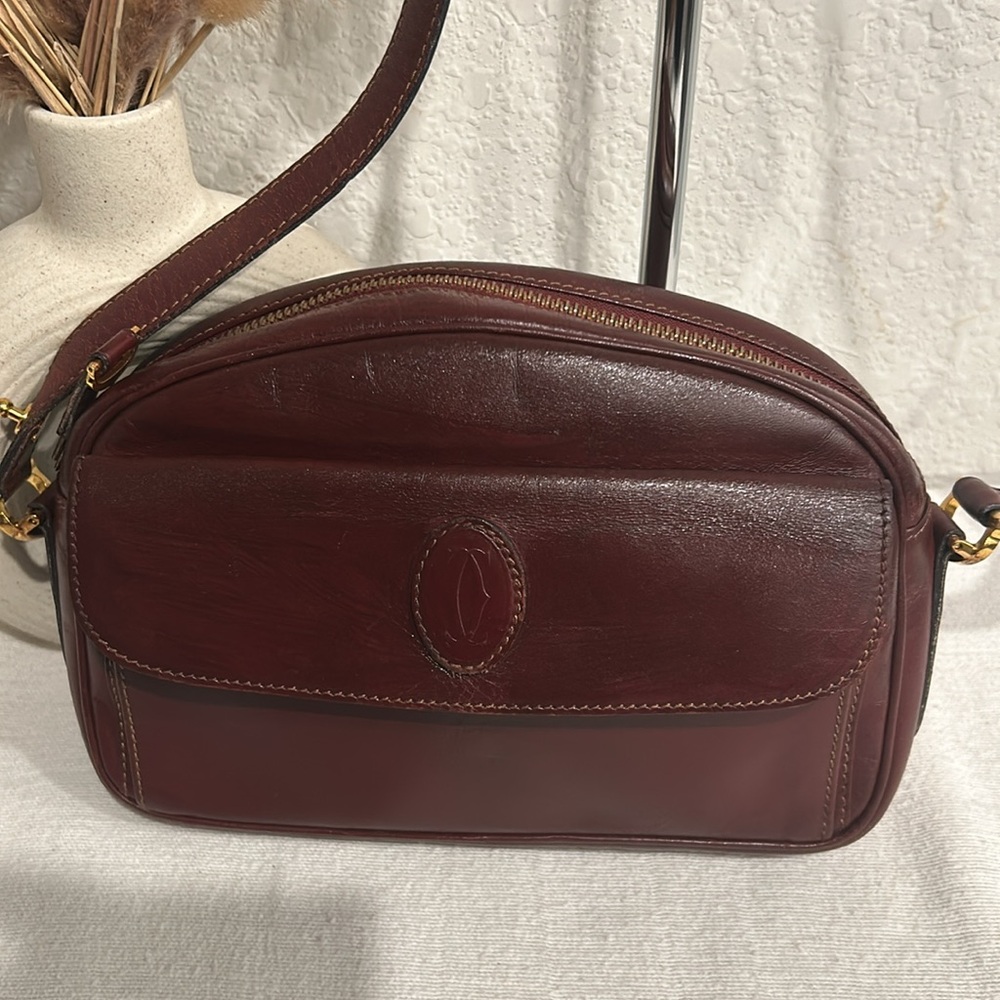 Authentic Cartier Must De Cartier Leather shoulder/cross body bag Bordeaux - Picture 3 of 13